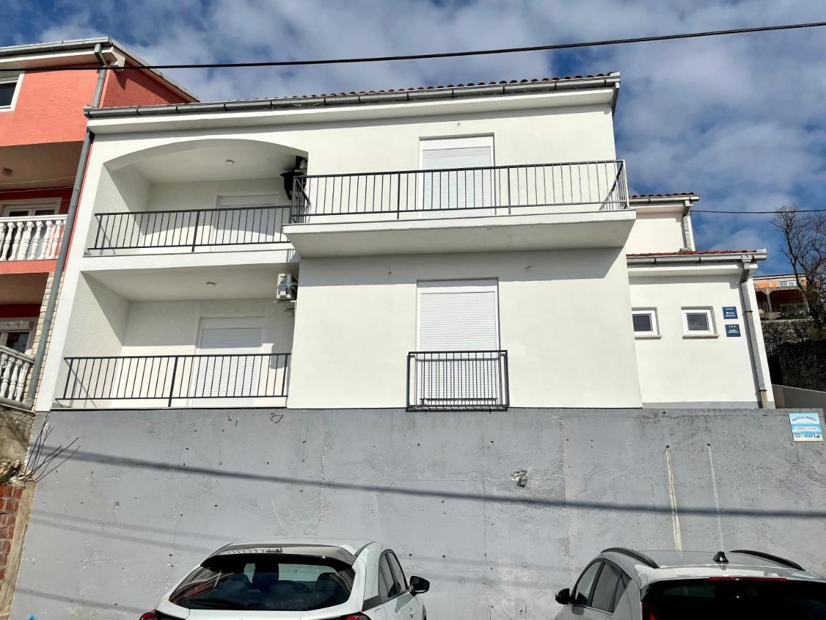Apartments Ivana & Ante Dramalj Exterior photo